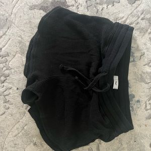Aritzia TNA shorts XS